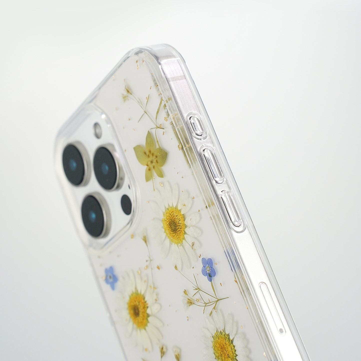 Resin Art Phone Case for iPhone 16 Pro, Blue and White Flower Pattern